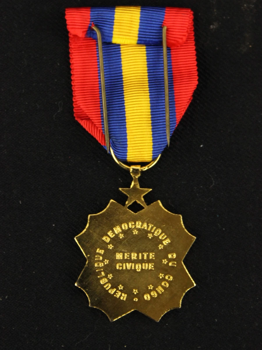 Set van 8 militaire medailles - foto 9