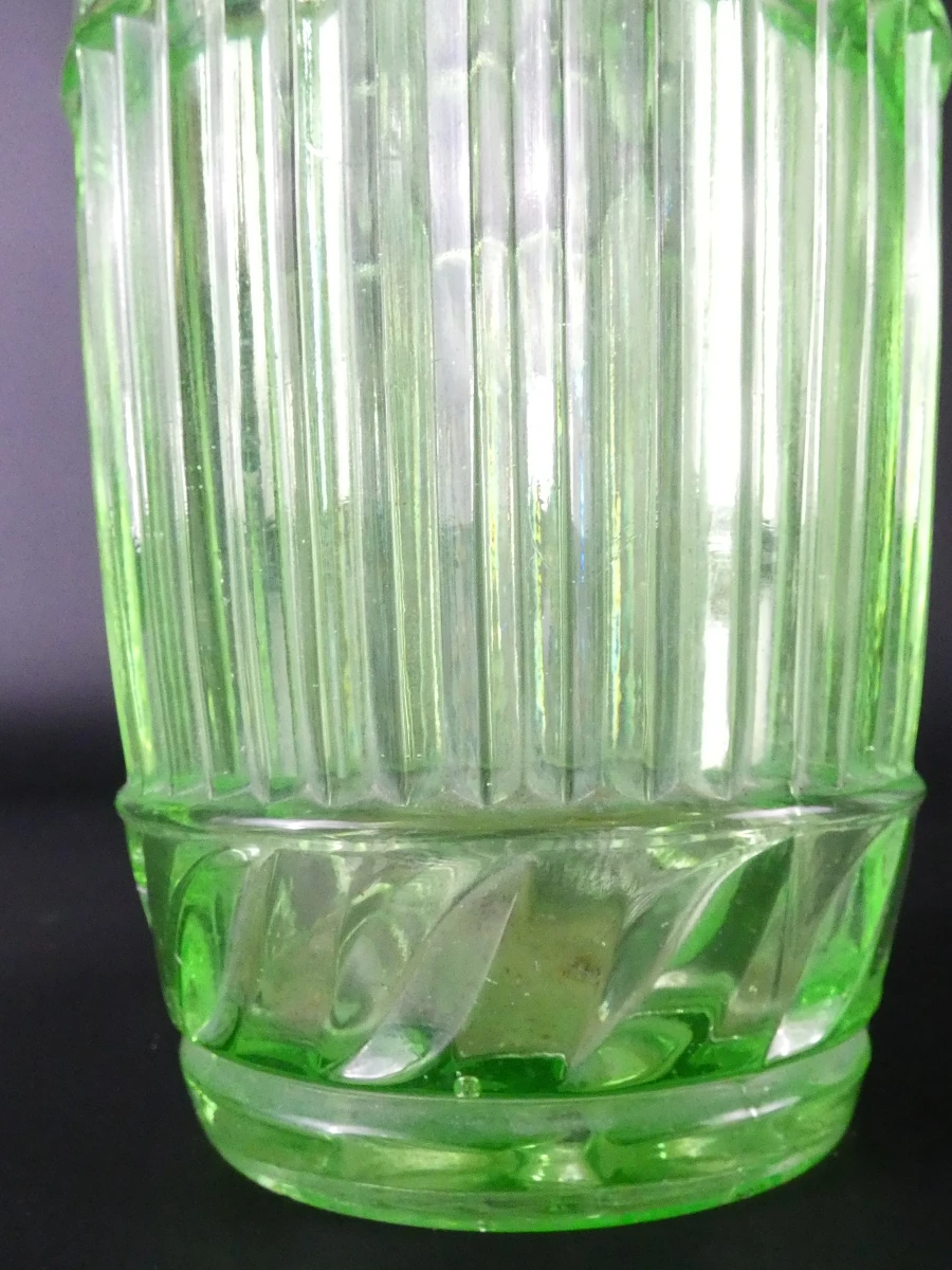 Prachtige Art Deco Uraniumglas 'Celery' Vaas – Bagley 'Carnival' (ca. 1938) - foto 8