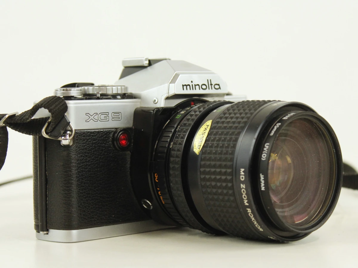 Minolta XG-9 35mm SLR met MD Zoom Rokkor 35-70mm f/3.5 & Hoya UV-filter - foto 2