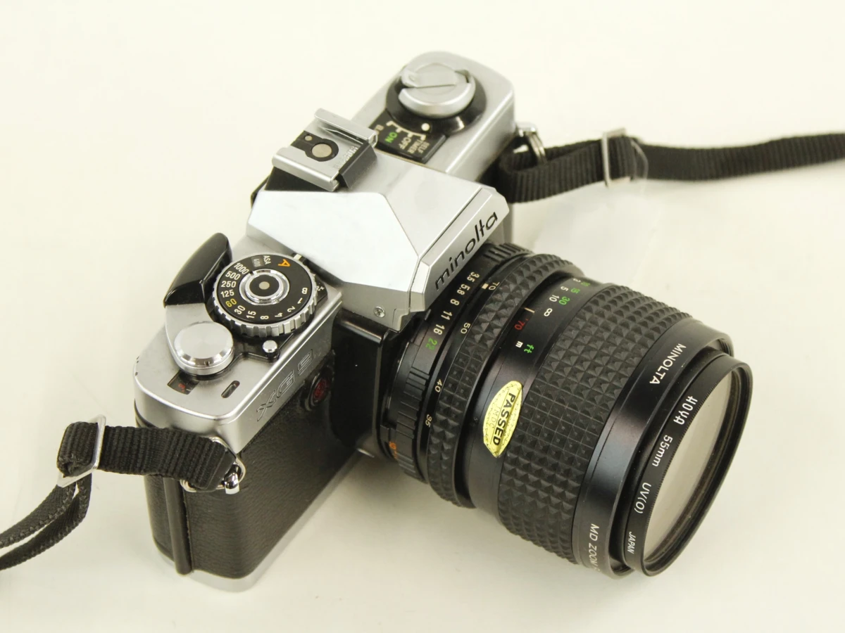 Minolta XG-9 35mm SLR met MD Zoom Rokkor 35-70mm f/3.5 & Hoya UV-filter - foto 4