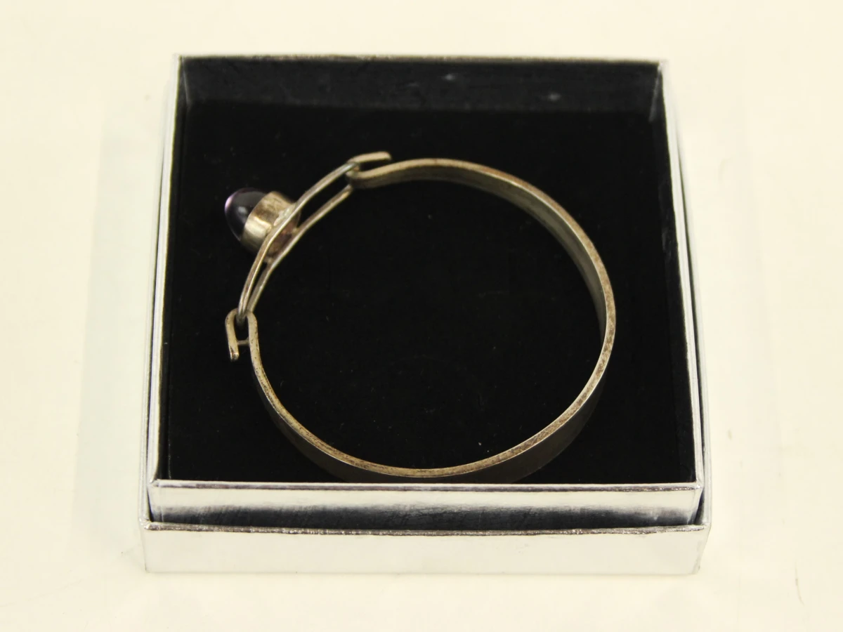 Modernistische armband in .835 zilver met paarse cabochon - foto 2