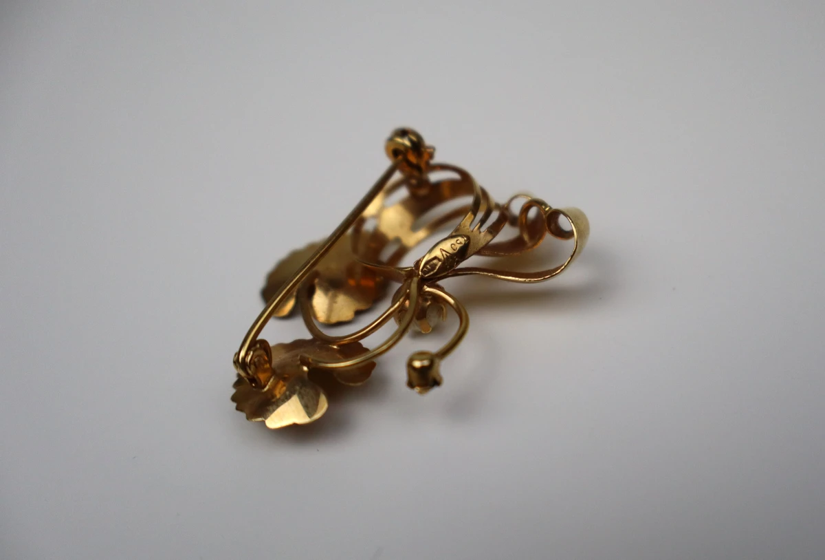 14 kt Gouden broche met parel en blauwe accentsteen - foto 2
