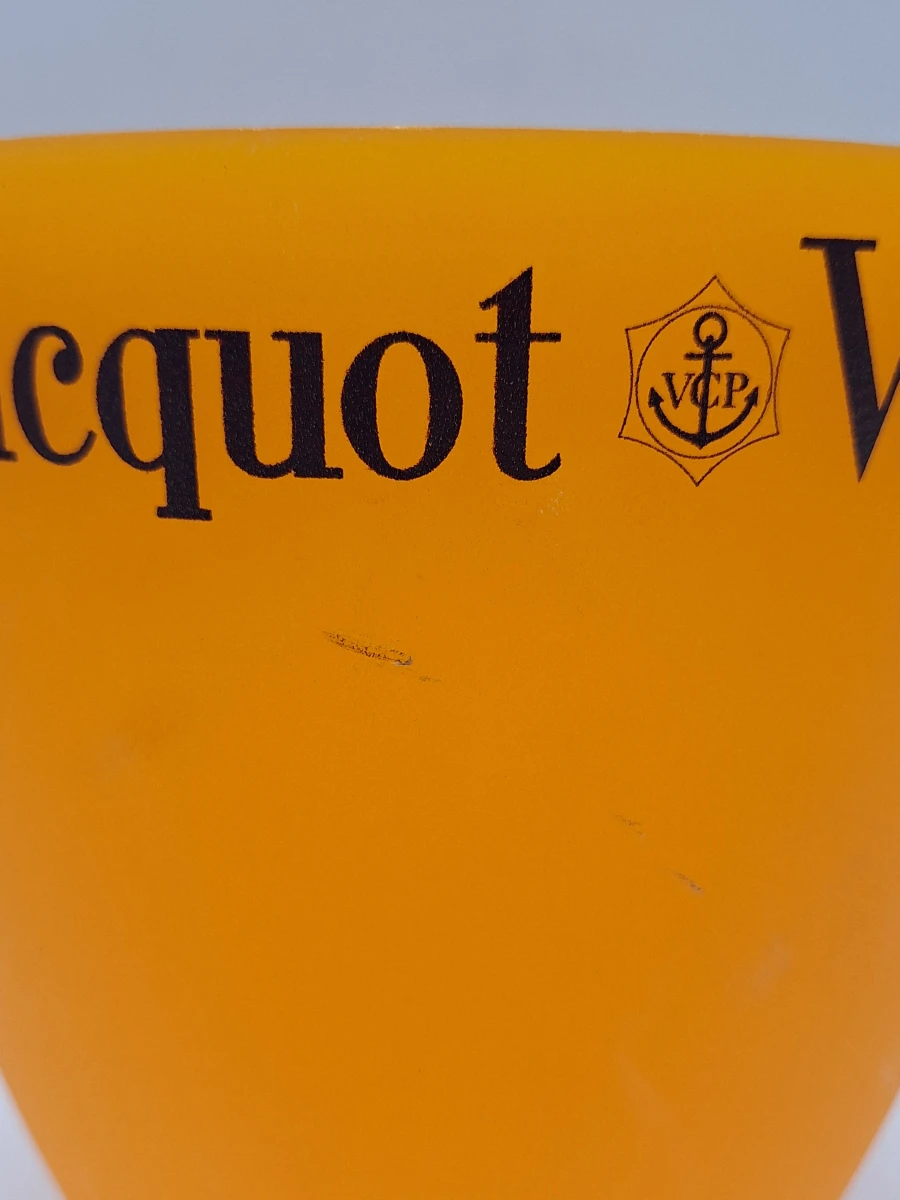 Veuve Clicquot champagne emmer met metalen "Arrow" geschenkverpakking en flessenstop - foto 7