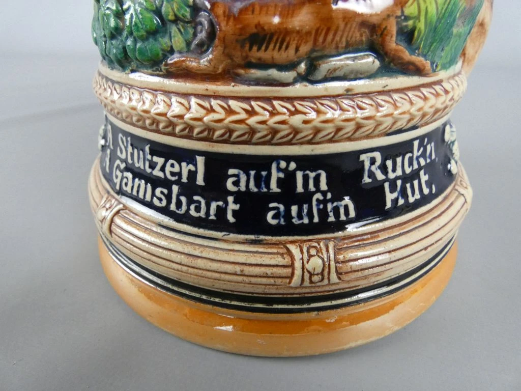 Beeldige Duitse bierpul met jachtthema en deksel - foto 9