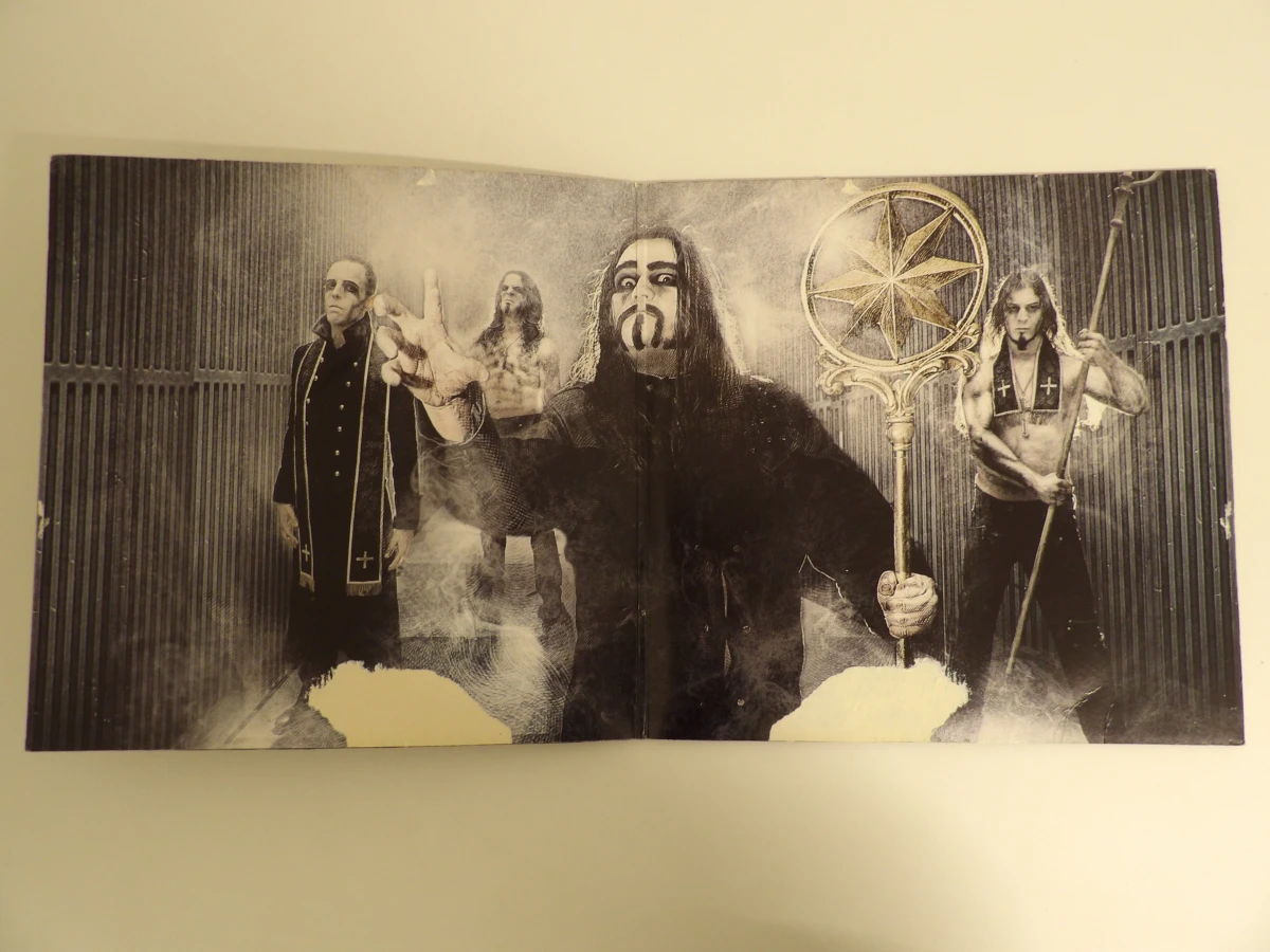 "Bloods of the Saints" - Powerwolf (eerste Europese zwarte vinyl-persing) - foto 4