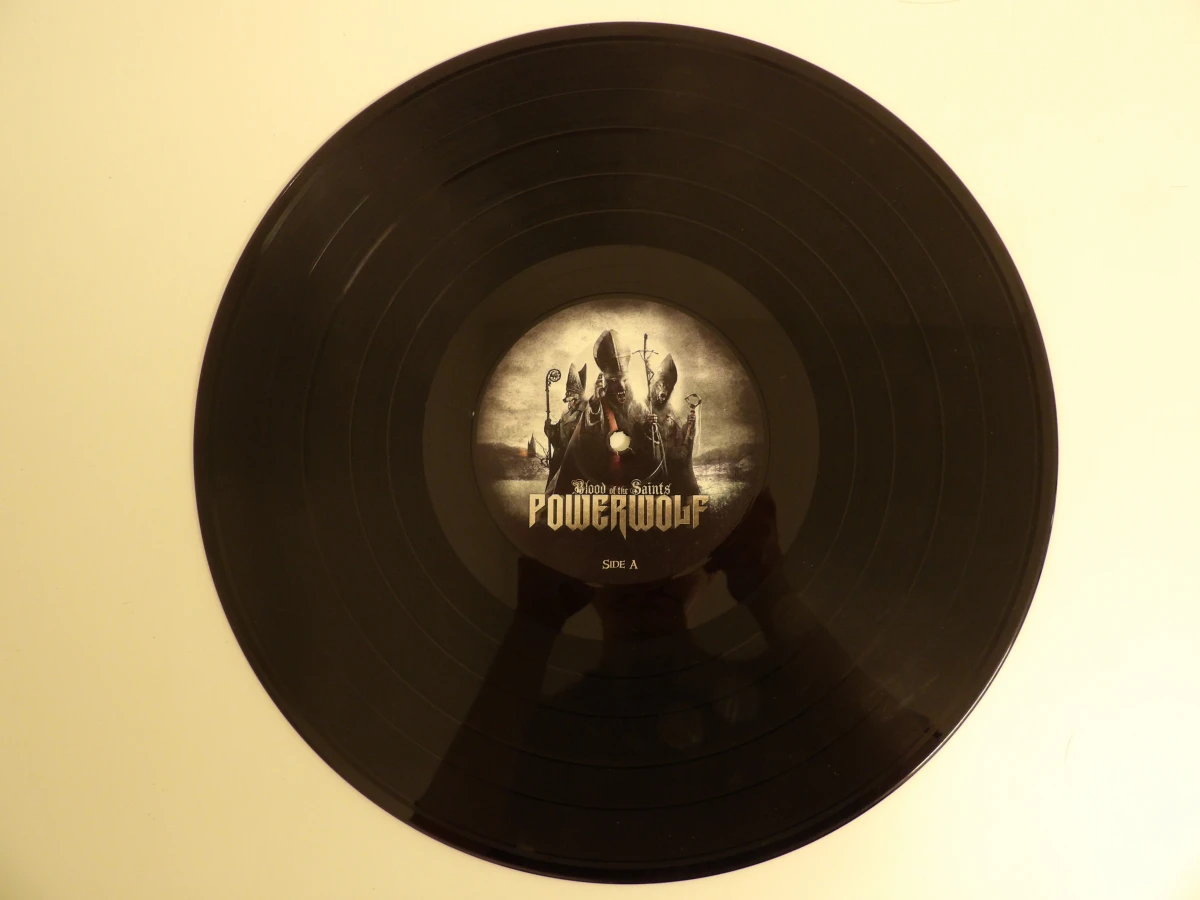 "Bloods of the Saints" - Powerwolf (eerste Europese zwarte vinyl-persing) - foto 5