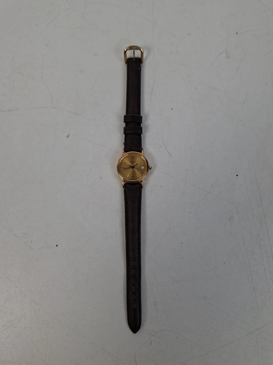 Stijlvolle en direct draagbare Tissot C212K Swiss Made Dress Watch - foto 2