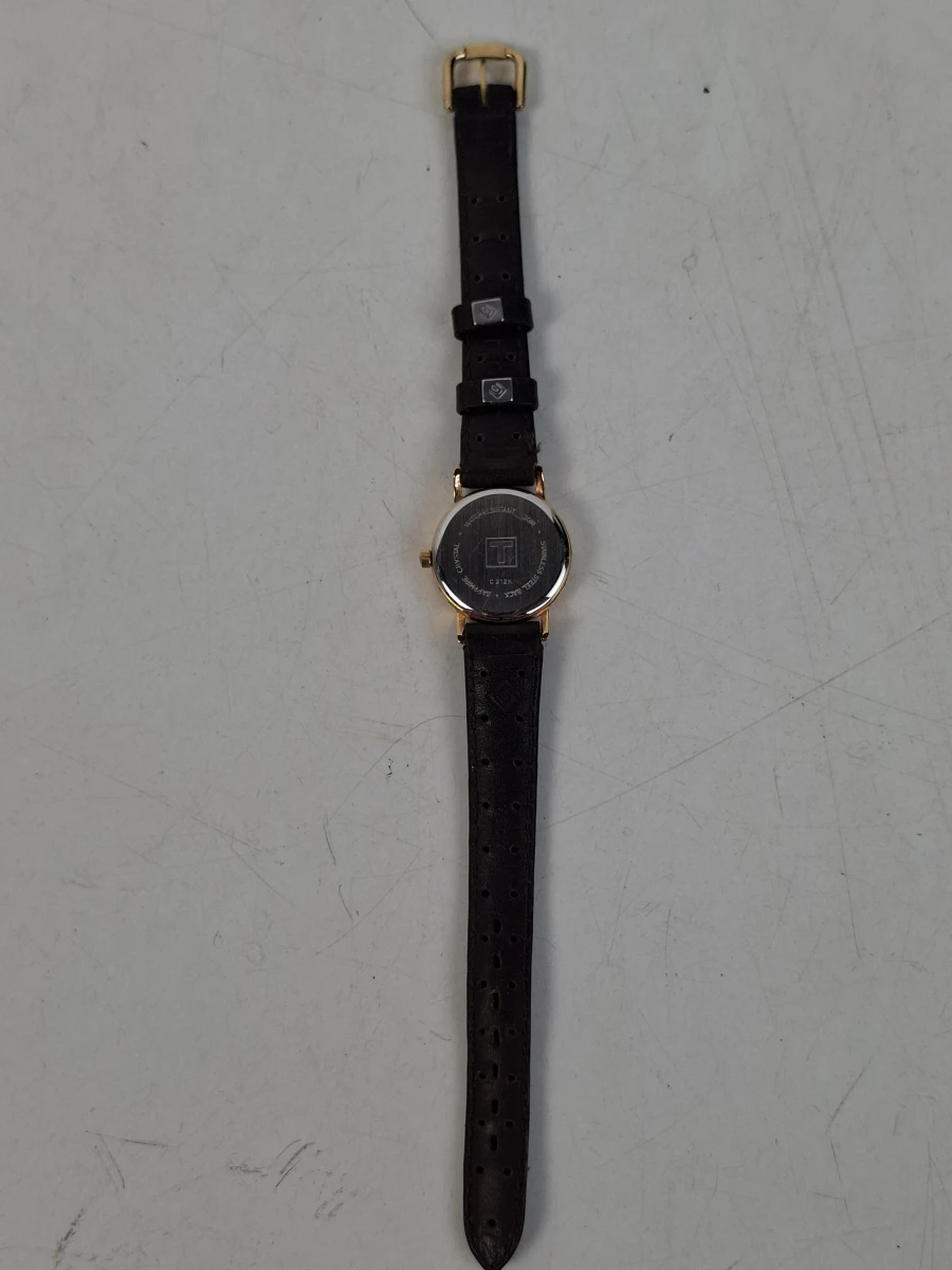 Stijlvolle en direct draagbare Tissot C212K Swiss Made Dress Watch - foto 4