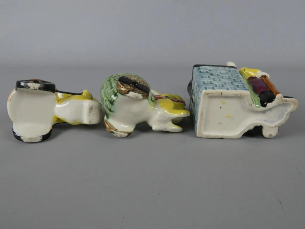 Set van drie vintage keramische konijntjes met karretjes - foto 8