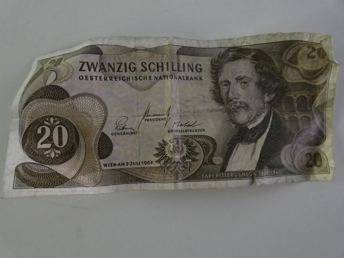 Verzameling oude buitenlandse bankbiljetten - foto 14