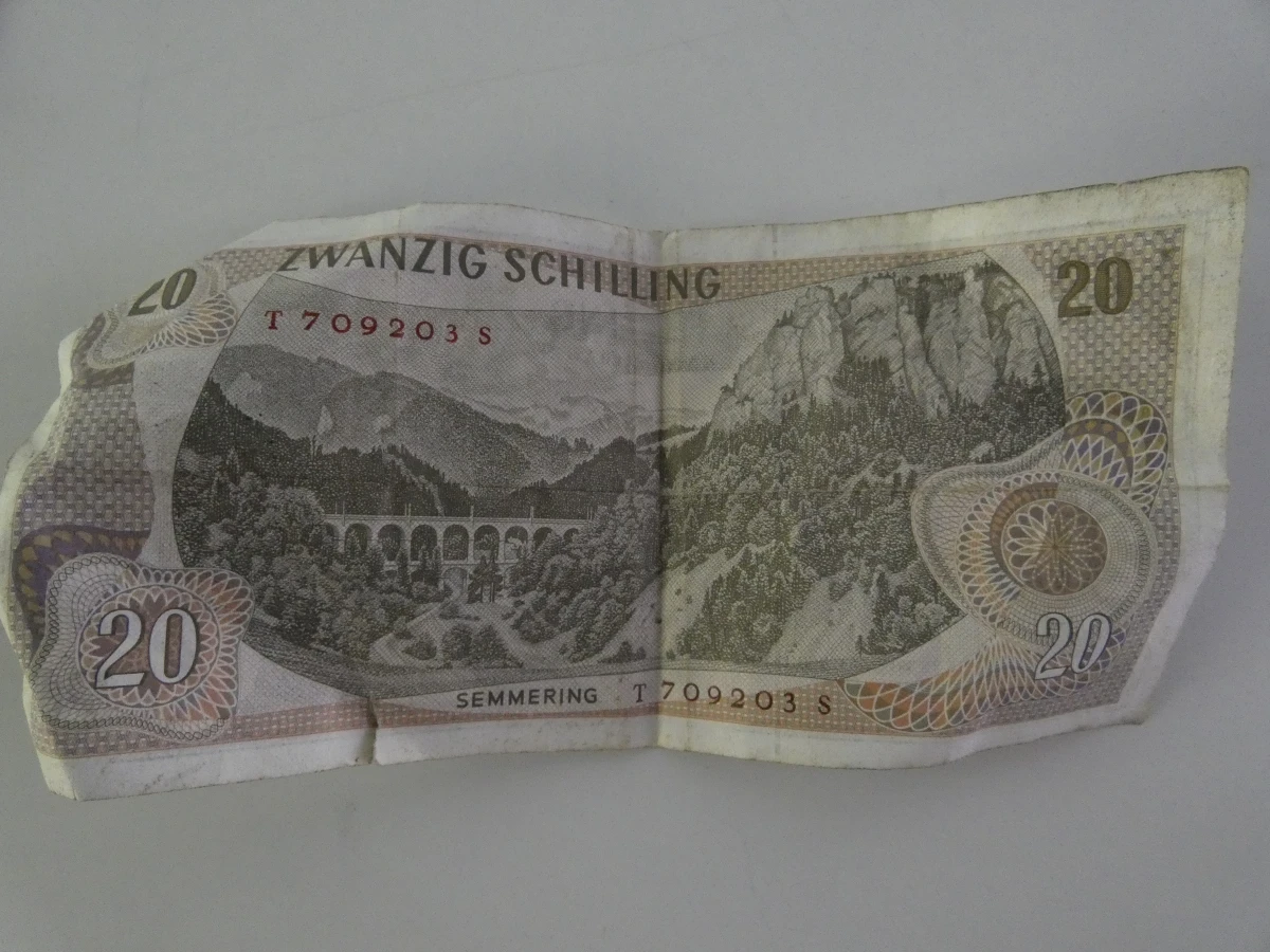 Verzameling oude buitenlandse bankbiljetten - foto 15