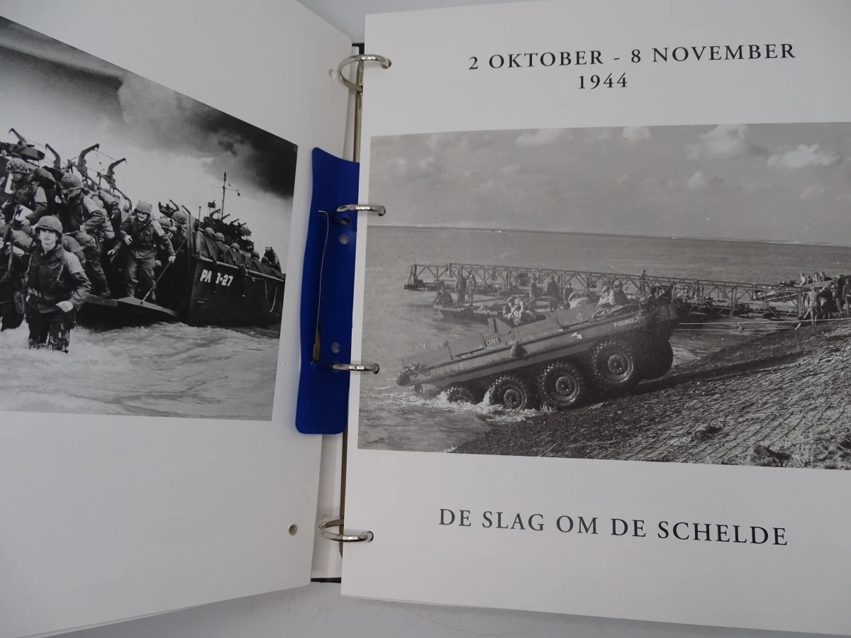 Postzegel map : De geschiedenis van de tweede wereldoorlog - foto 14