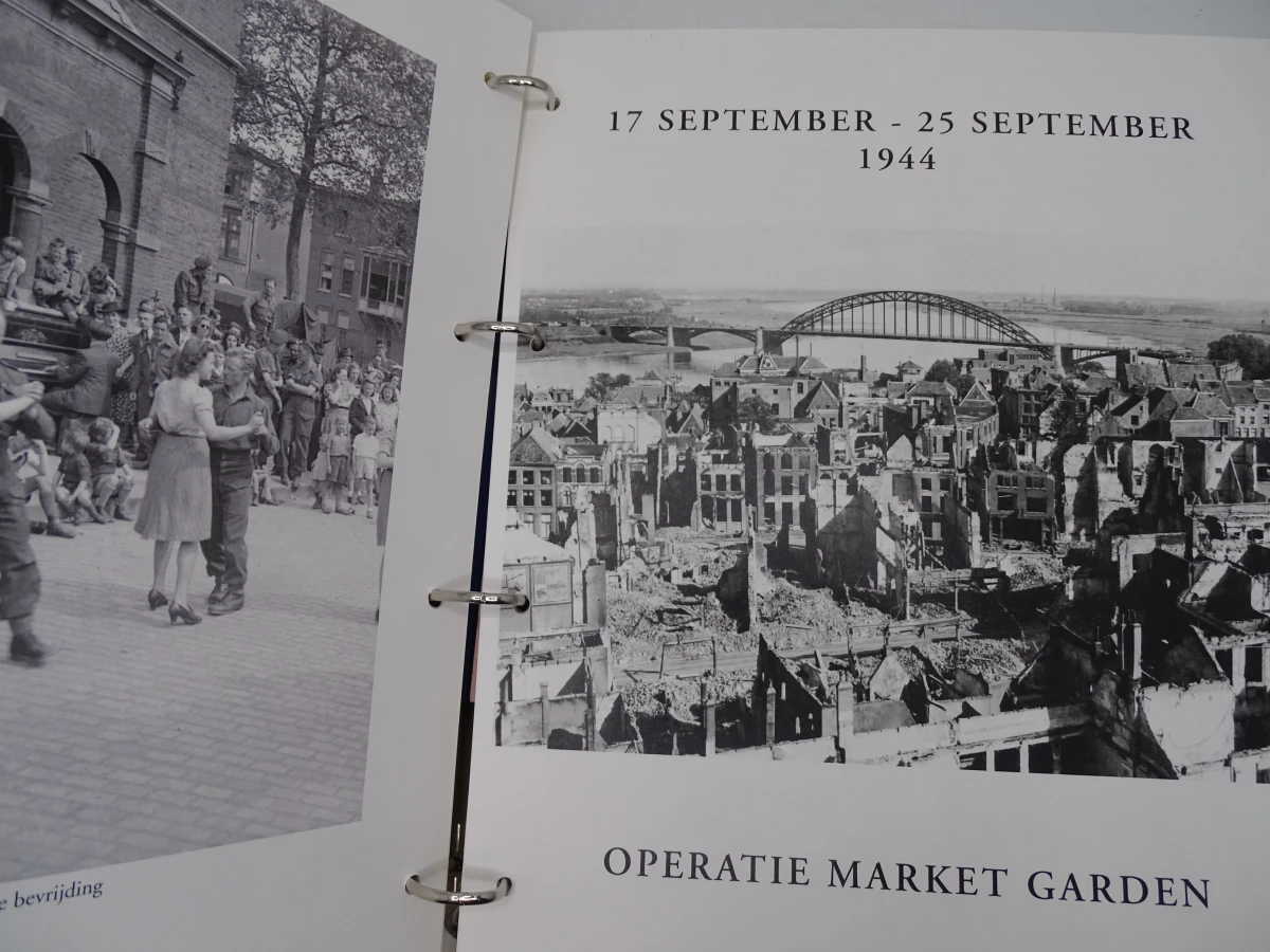Postzegel map : De geschiedenis van de tweede wereldoorlog - foto 16