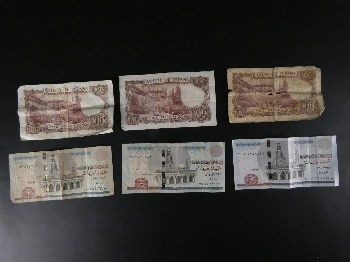 Verzameling oude buitenlandse bankbiljetten - foto 8
