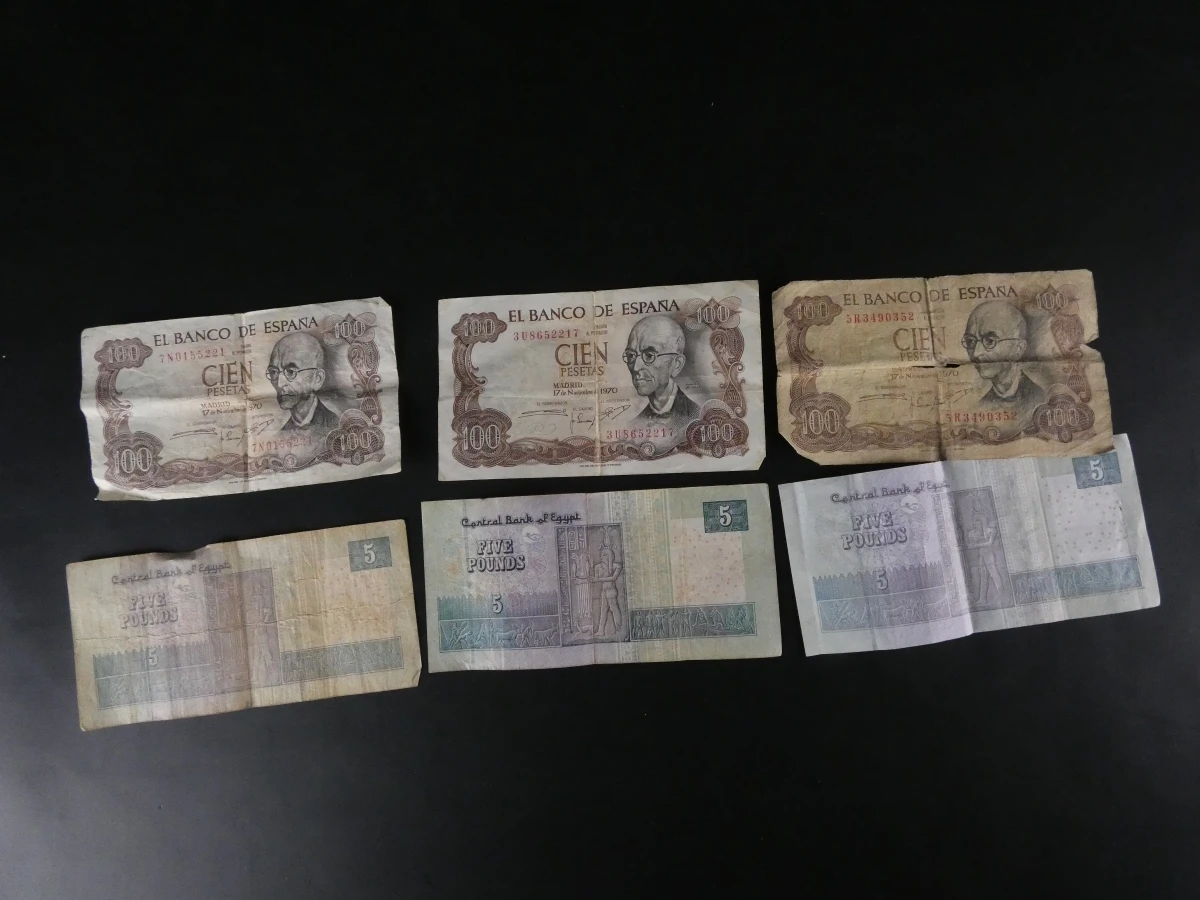Verzameling oude buitenlandse bankbiljetten - foto 9