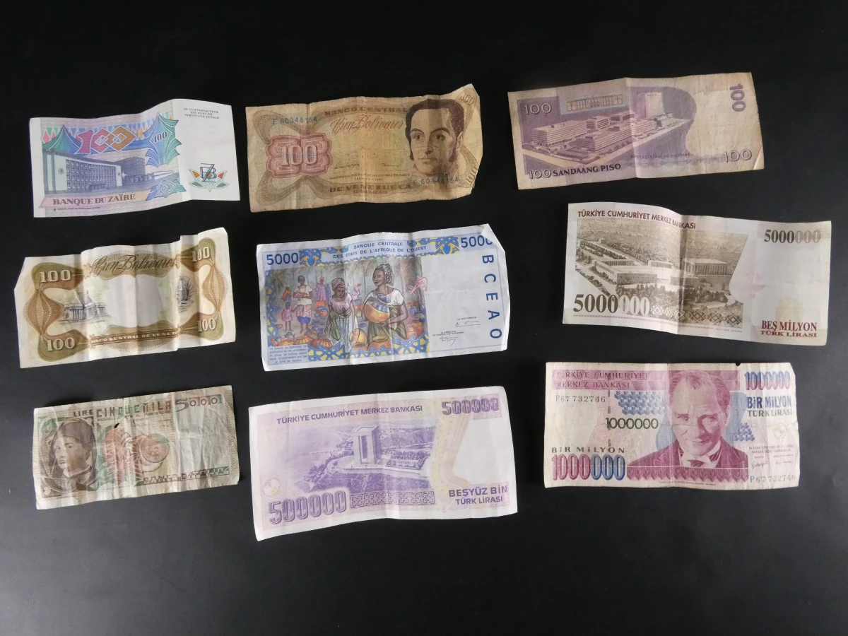 Verzameling oude buitenlandse bankbiljetten - foto 14