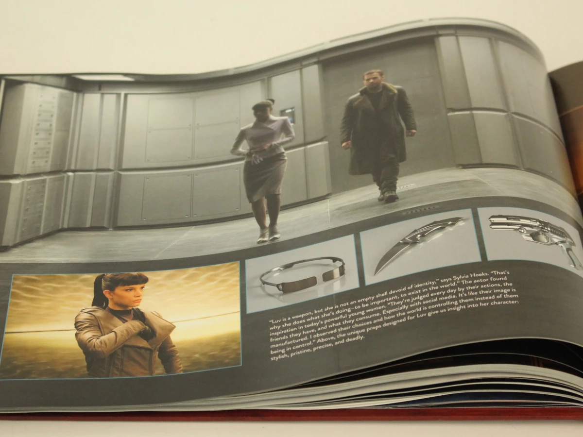 The Art and soul of Blade Runner 2049 Forword By Denis Villeneuve Written By Tanya Lapointe -Alcon Entertainmet - foto 7