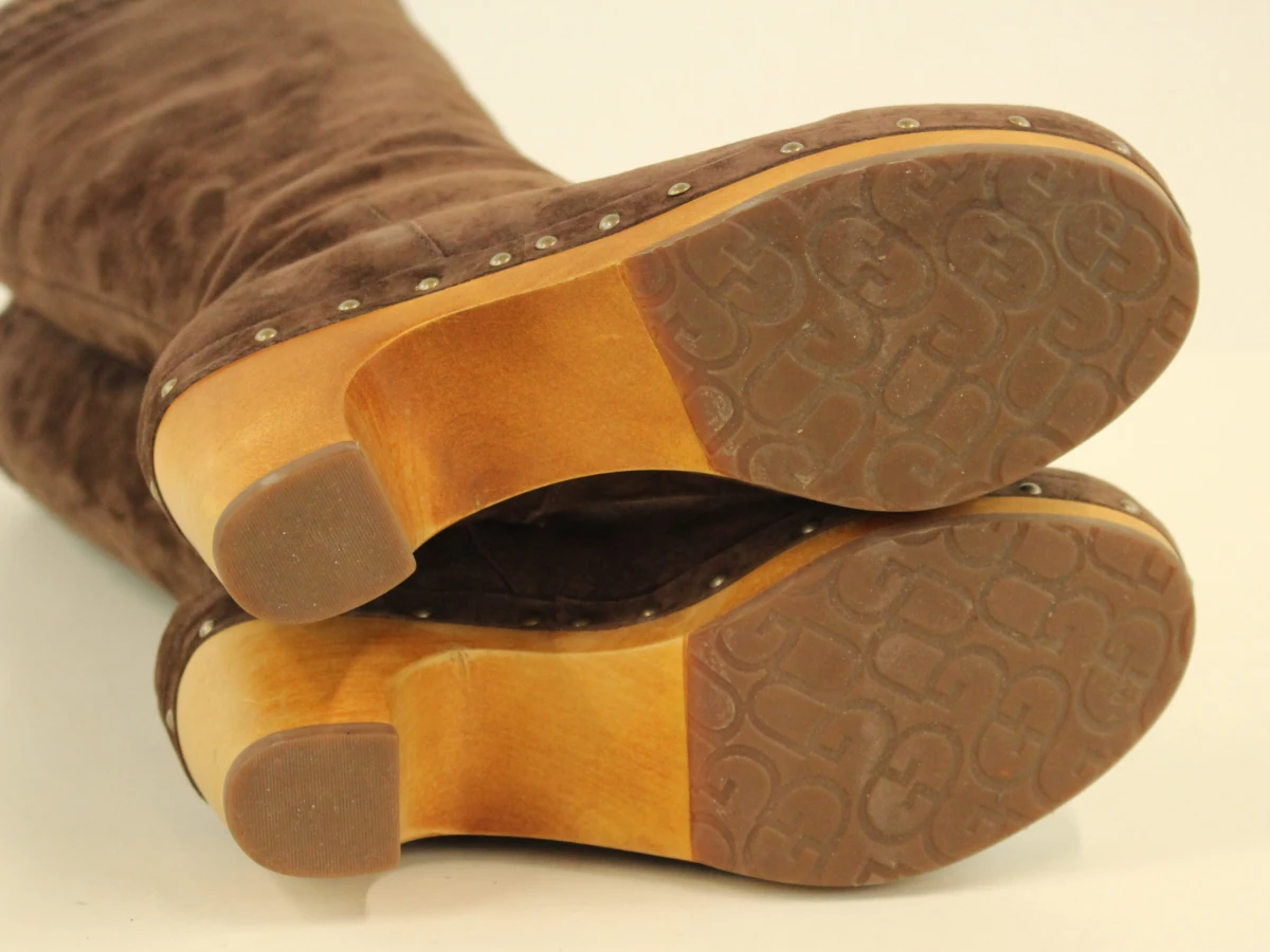 UGG Australia - bruine suède laarzen met houten hakken - zo goed als nieuw - foto 6
