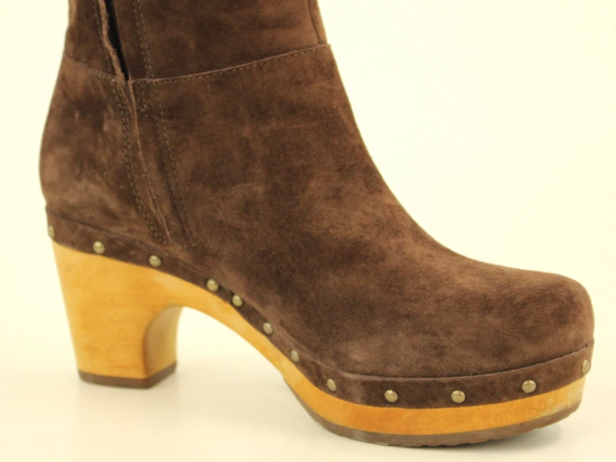 UGG Australia - bruine suède laarzen met houten hakken - zo goed als nieuw - foto 8