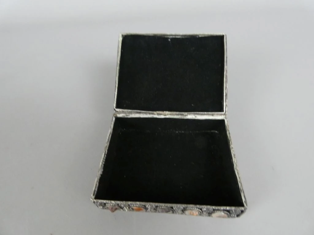 Decoratief sieradendoosje met gekleurde stenen - foto 2