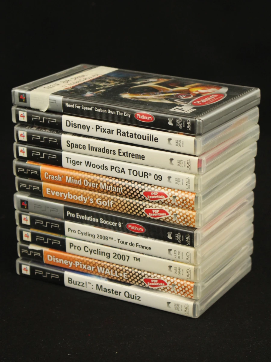 Set van 11 PSP-games - foto 1