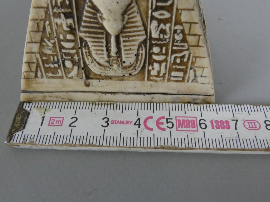 Decoratieve piramide met Egyptische hiërogliefen - foto 6