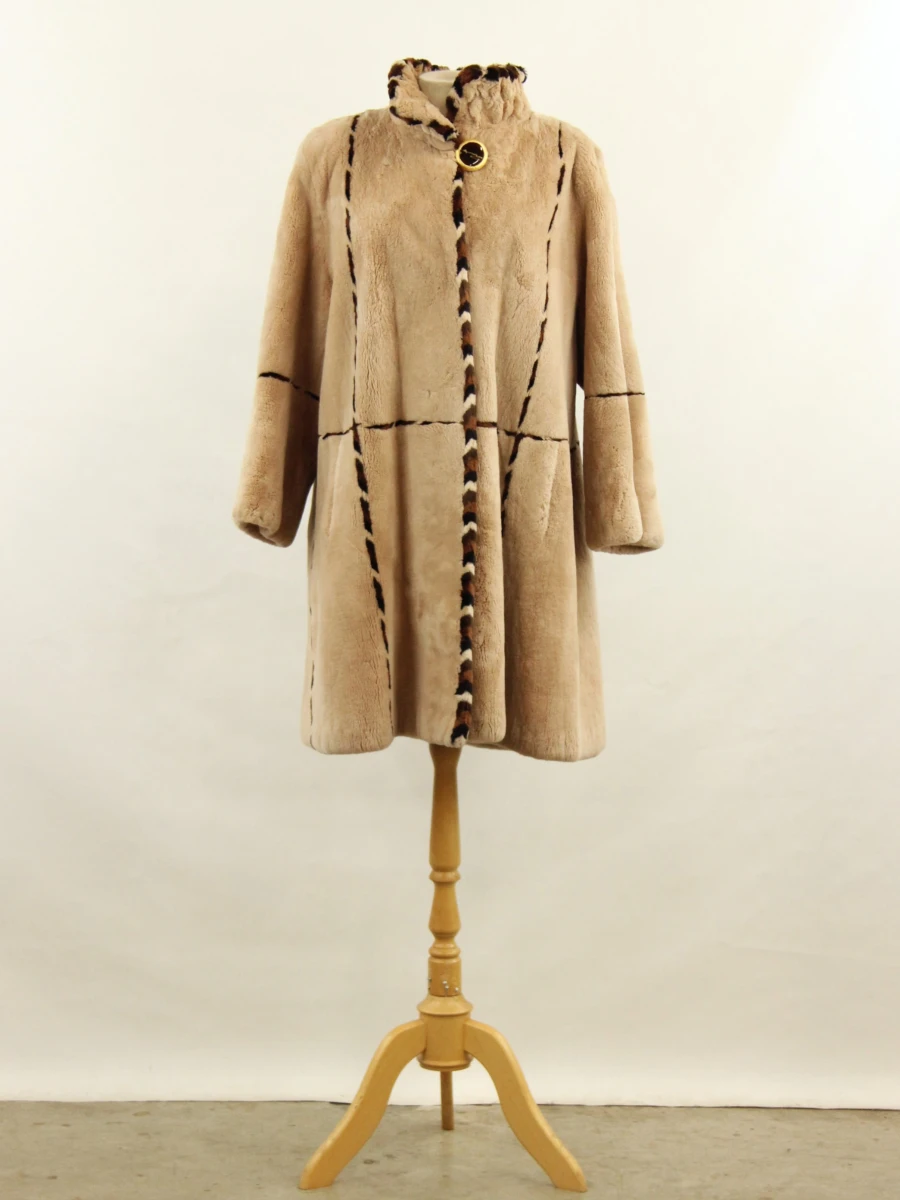 ZUKI - Exclusieve Canadese faux fur mantel - beige met bruine details - made in Canada - foto 2