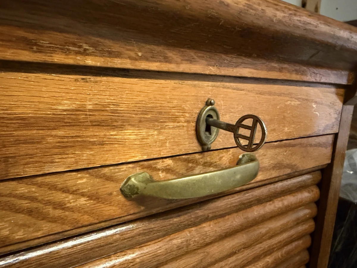 Houten rolluikkast van Ateliers Fortuna. Te herstellen! - foto 3