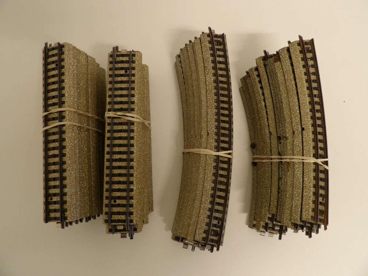 Grote verzameling Märklin modeltreinrails (ca. 167 stuks) - foto 5