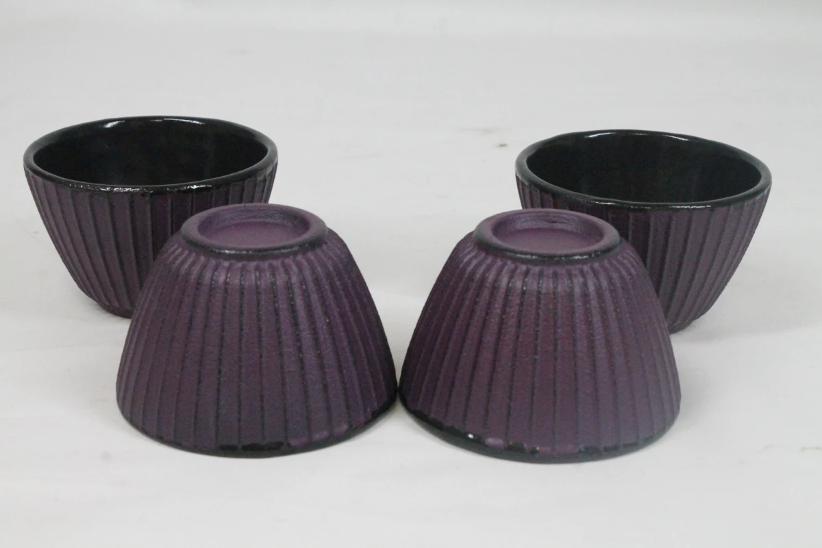 Set van 4 gietijzeren theekopjes - foto 3