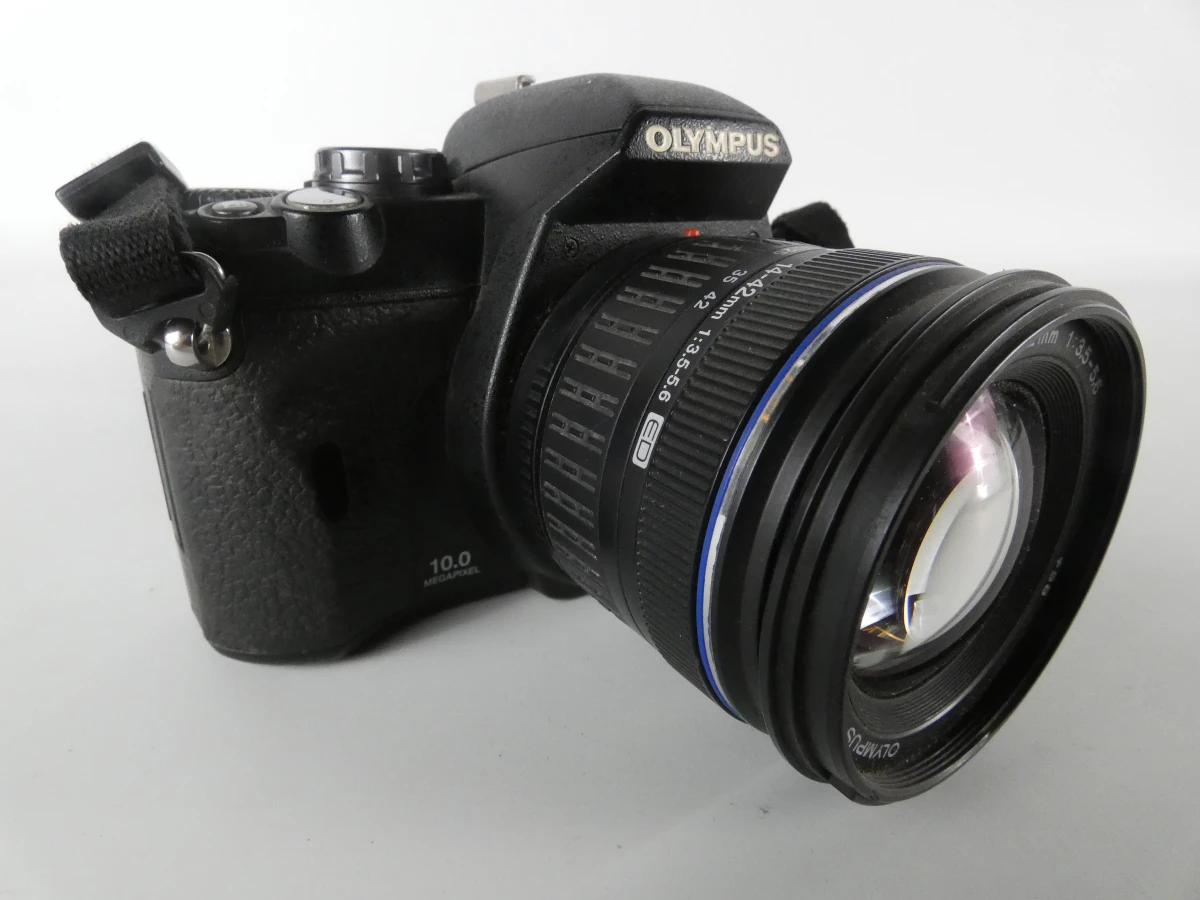 Olympus E-410 digitale spiegelreflexcamera met lens en geheugenkaart - foto 3