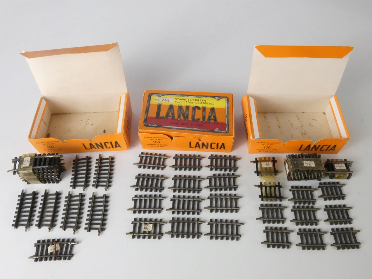 Modeltreinen en rails set met diverse wagons en wissels - Lima - foto 6