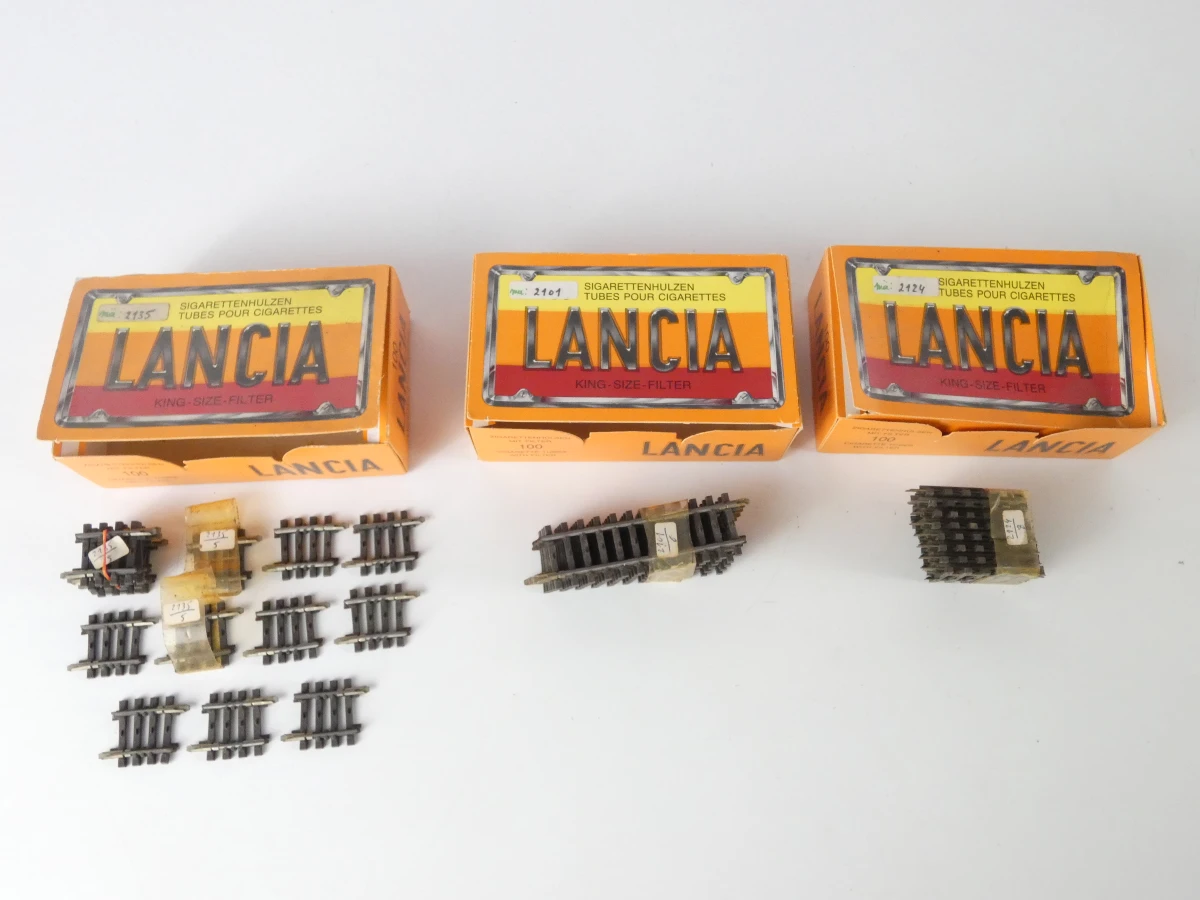 Modeltreinen en rails set met diverse wagons en wissels - Lima - foto 7