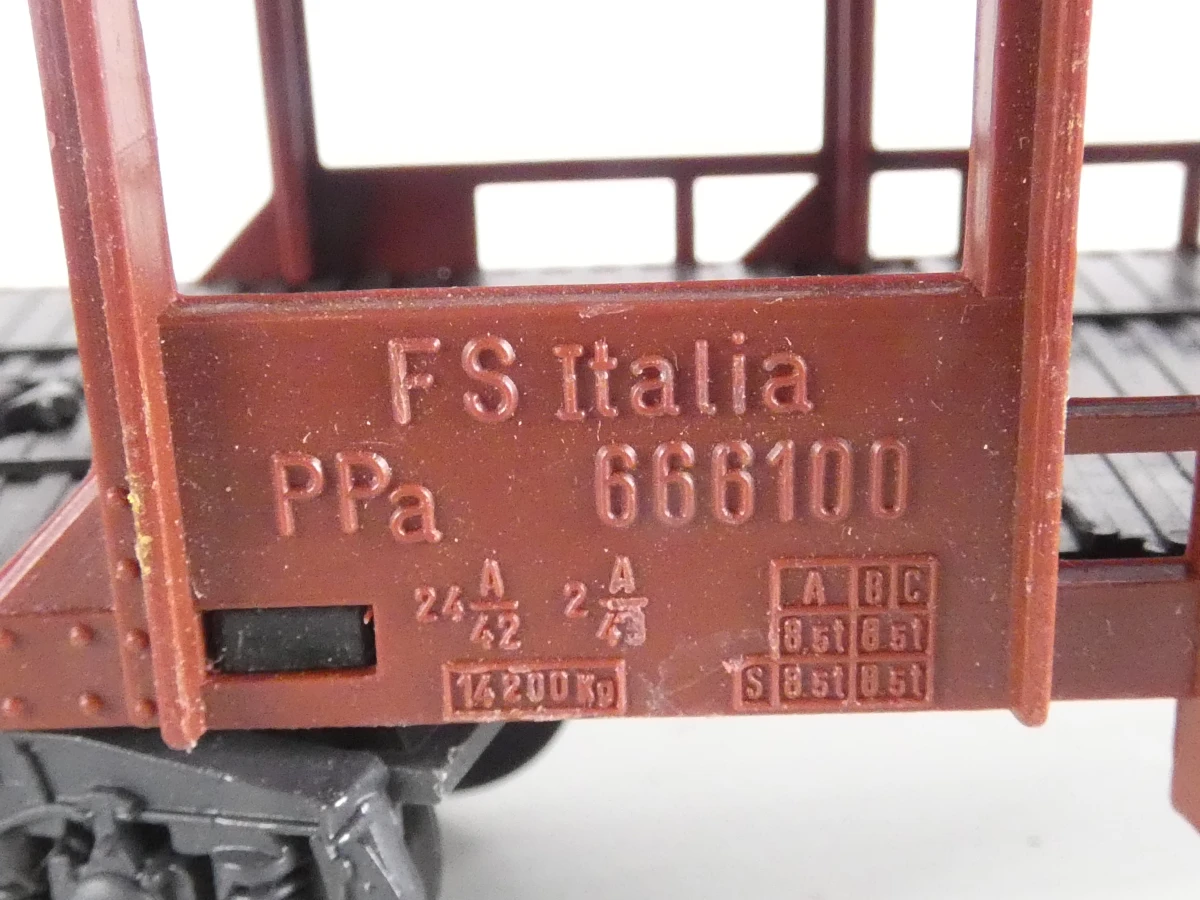 Modeltreinen en rails set met diverse wagons en wissels - Lima - foto 13