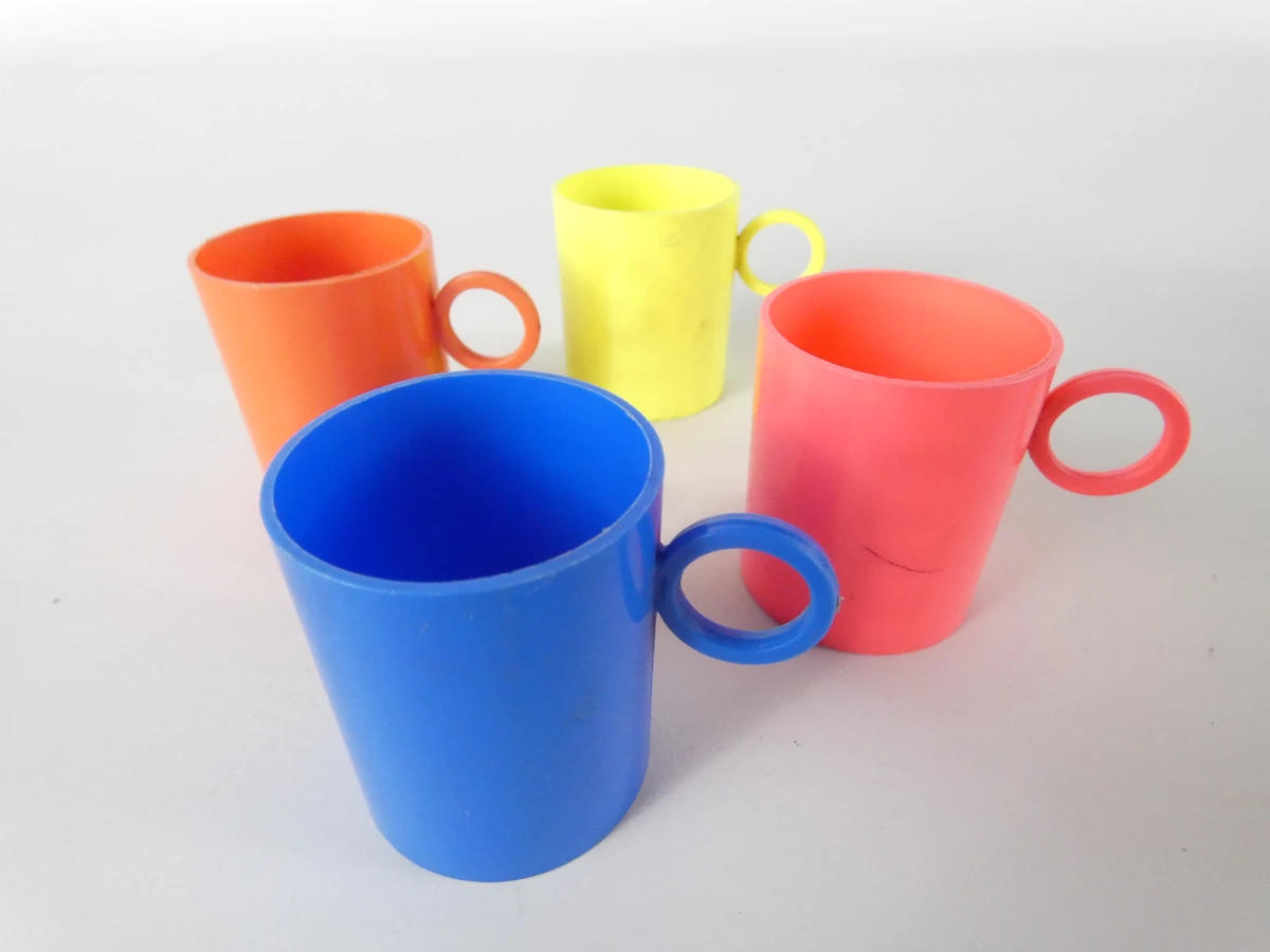 Vintage speelgoedkeuken lot met kinderbestek en keukengerei. - foto 4