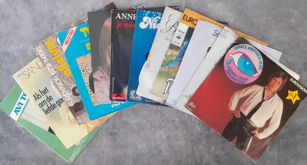 Vinyl: Lot van 13 Eurosong singles (45 rpm) - foto 2