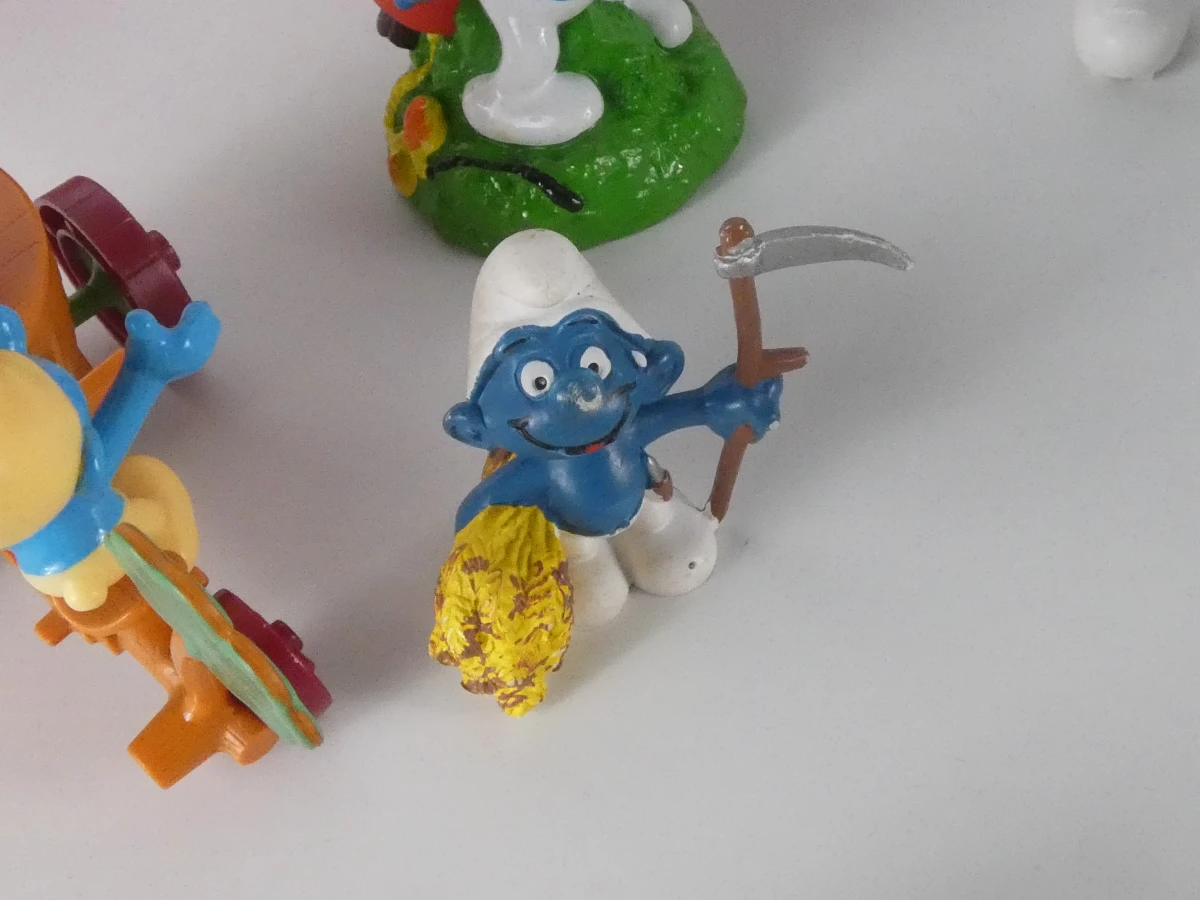 Lot van Smurfenfiguren met Gargamel-knuffel. - foto 3