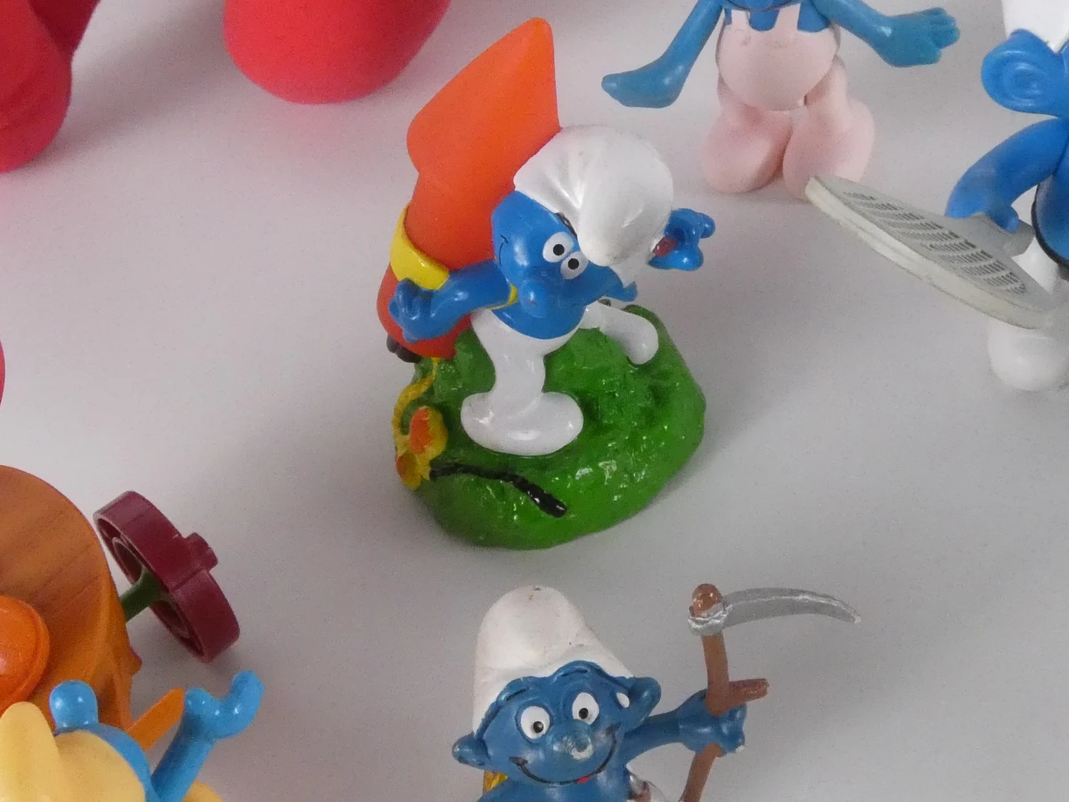 Lot van Smurfenfiguren met Gargamel-knuffel. - foto 4