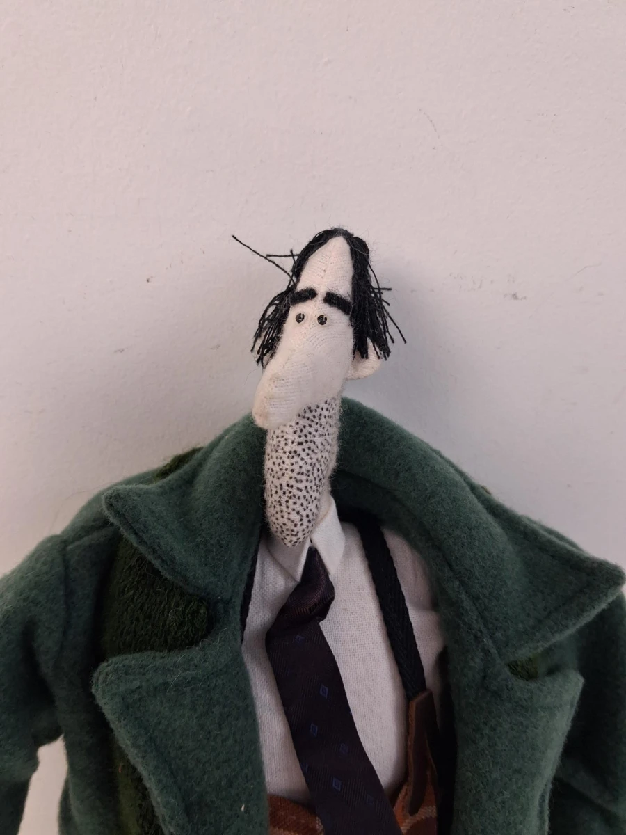 Kunstpop (art doll) gemaakt door de bekende Poolse kunstenaar Paweł Althamer en zijn vrouw Monika Szambelan - foto 2