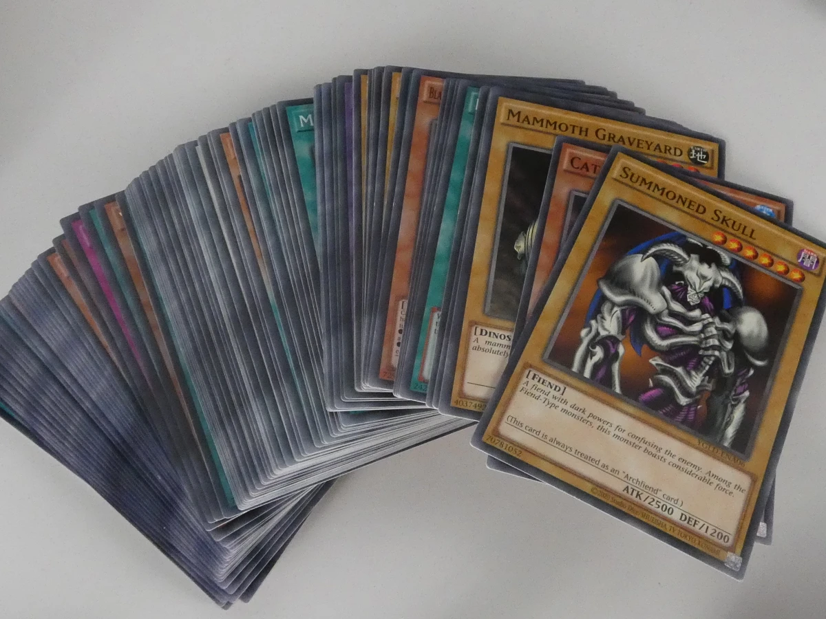 Yu-Gi-Oh! Legendary Decks II – Gouden Verzameldoos - foto 5