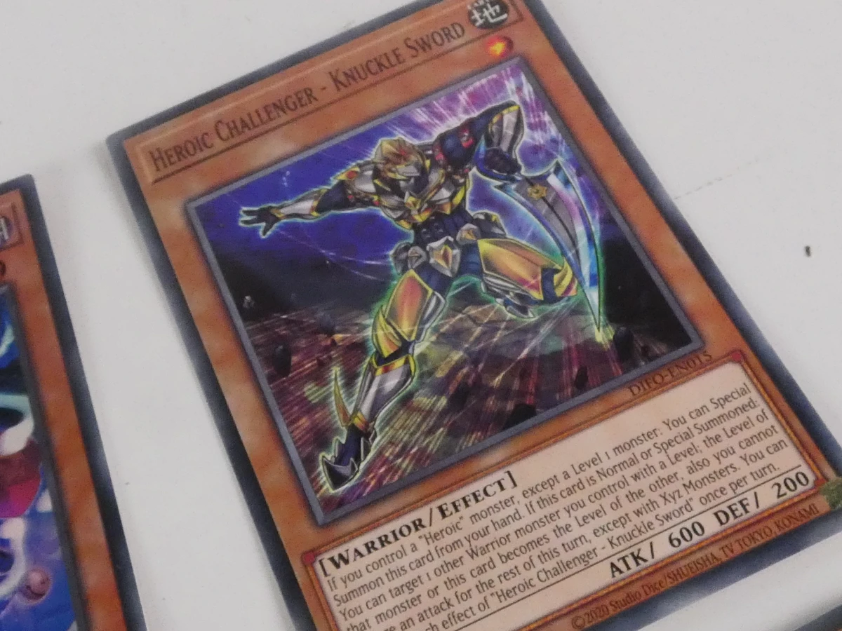 Yu-Gi-Oh! Legendary Decks II – Gouden Verzameldoos - foto 32