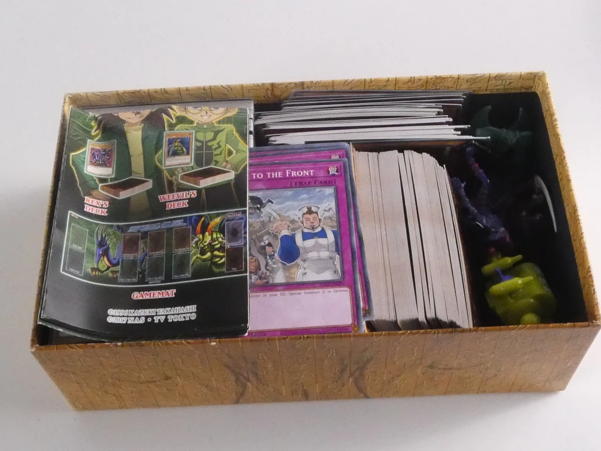 Yu-Gi-Oh! Legendary Decks II – Gouden Verzameldoos - foto 51