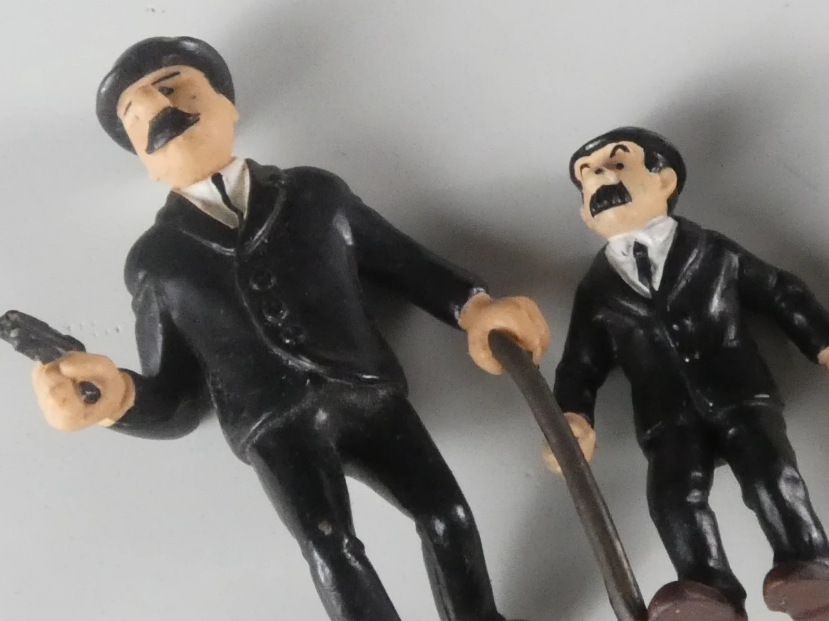 Set van 13 Kuifje-figuren (2 sleutelhangers) met Abdallah-beeldje - foto 8