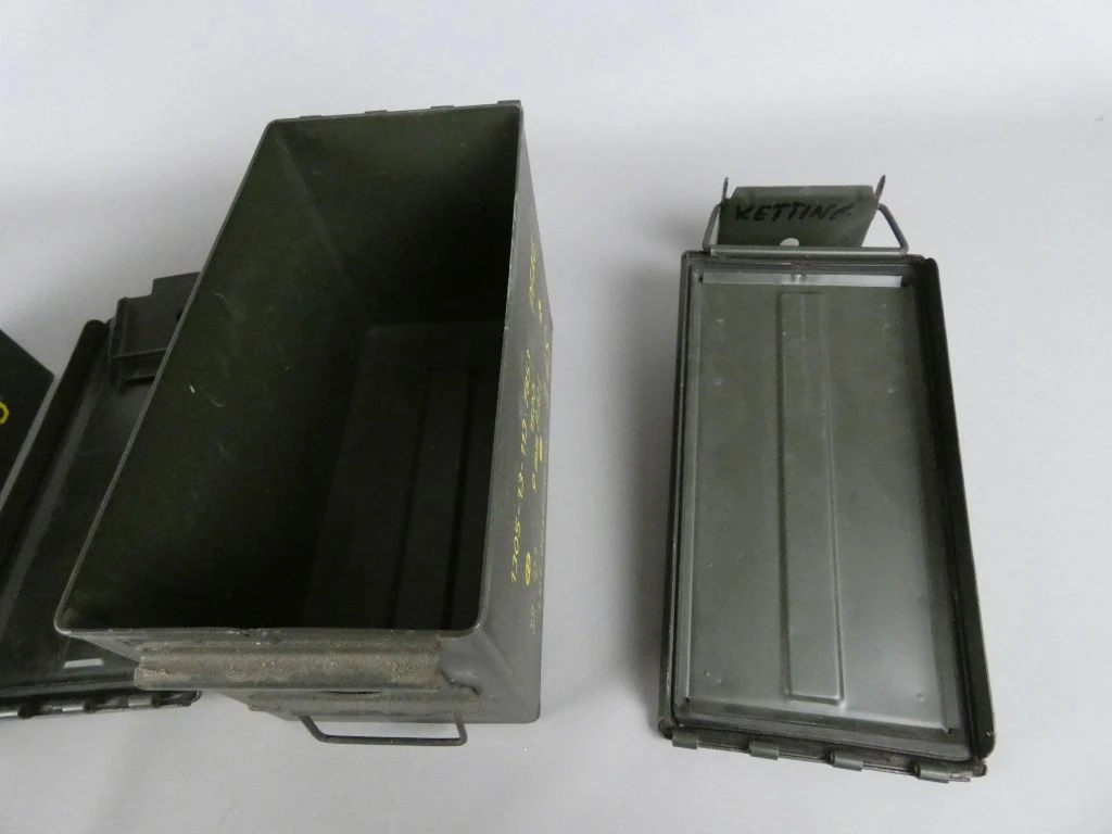 Set van 2 metalen munitiekisten 9mm - foto 6