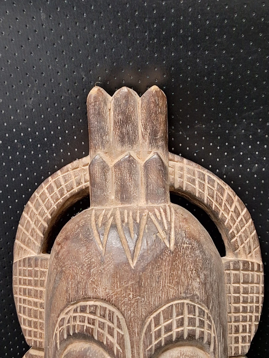 Set van twee handgesneden Afrikaanse tribale decoratiemaskers - foto 10
