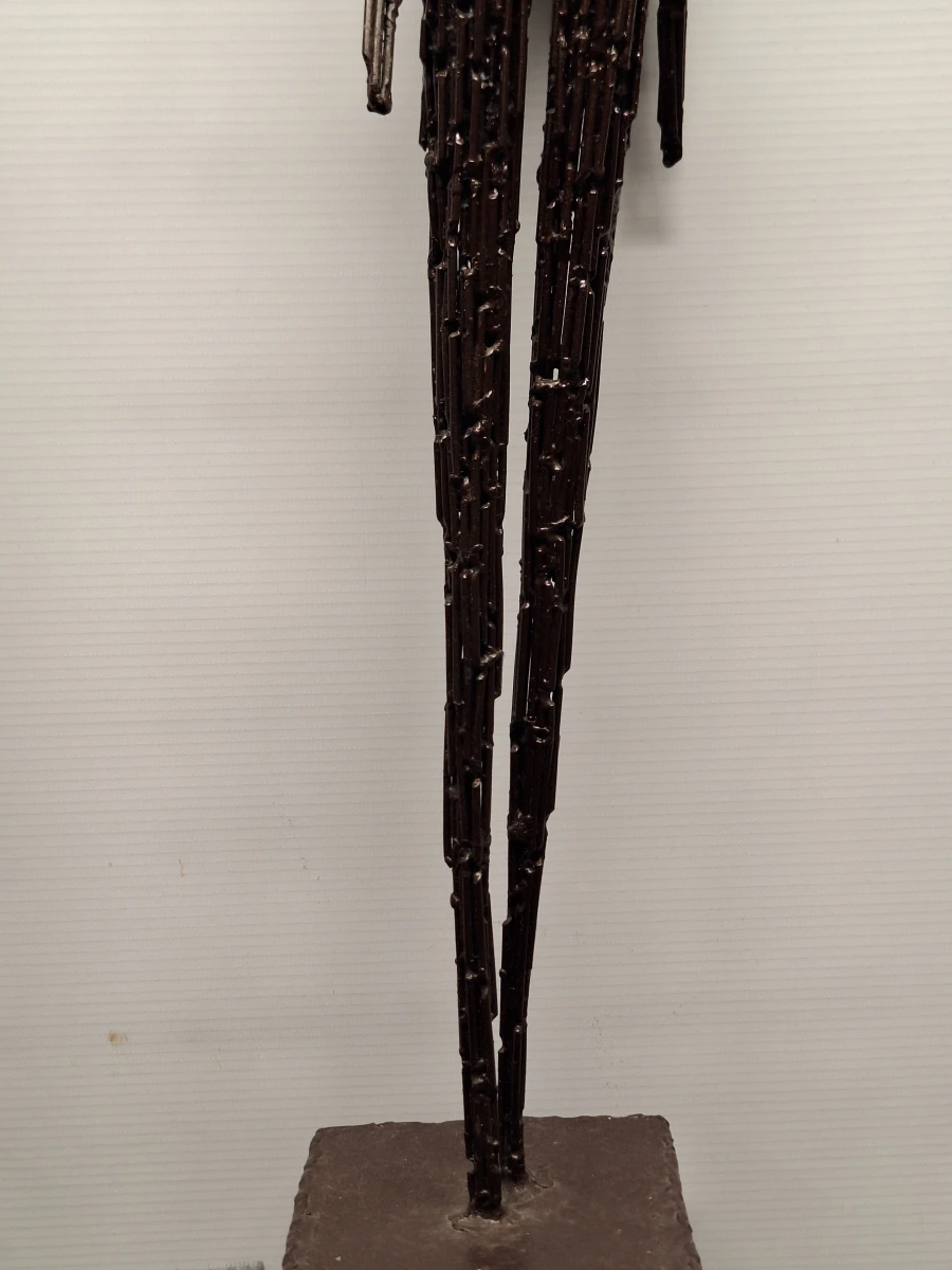 Paar modernistische metalen beelden in de stijl van Alberto Giacometti - foto 8