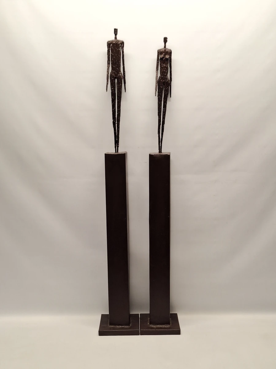 Paar modernistische metalen beelden in de stijl van Alberto Giacometti - foto 3