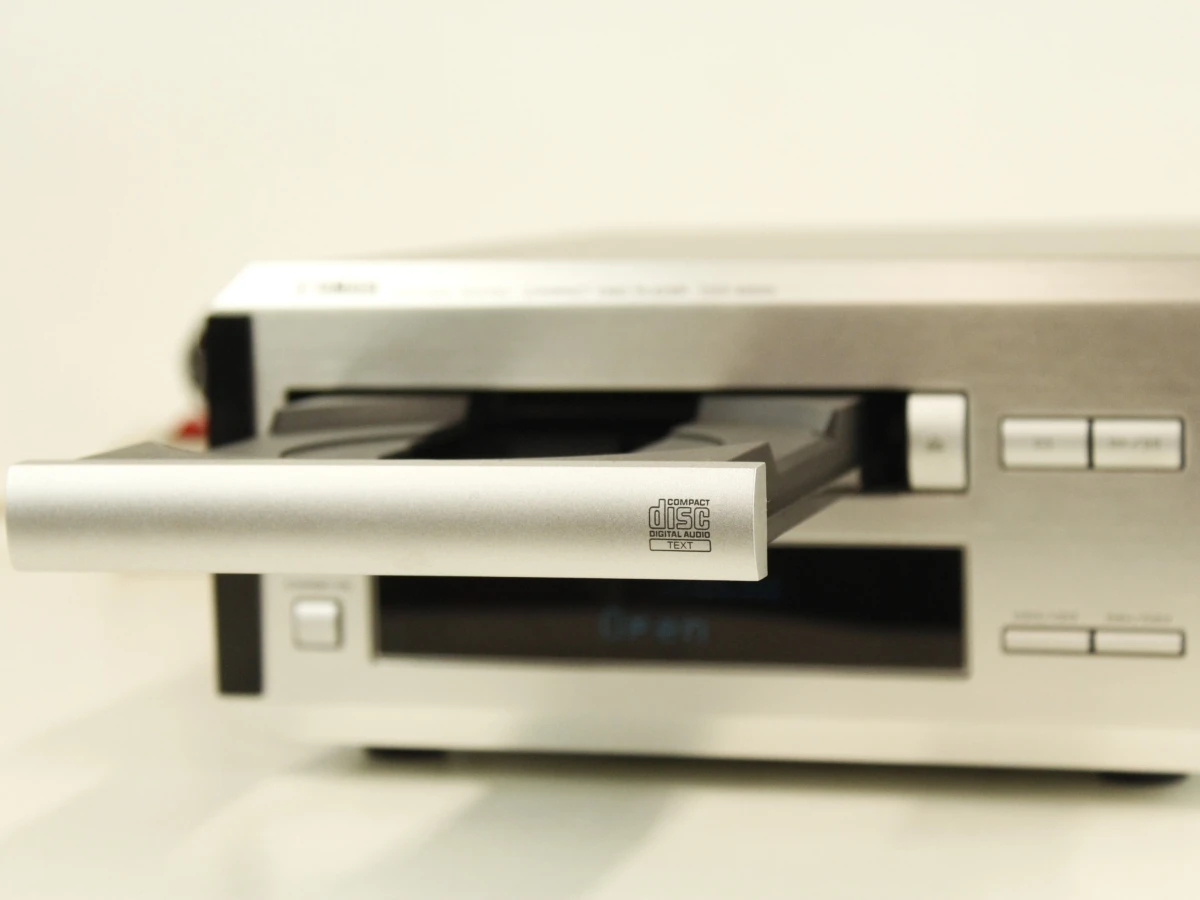 Yamaha PianoCraft E200 – Hifi-stereoset met CD-speler, receiver en luidsprekers - foto 12