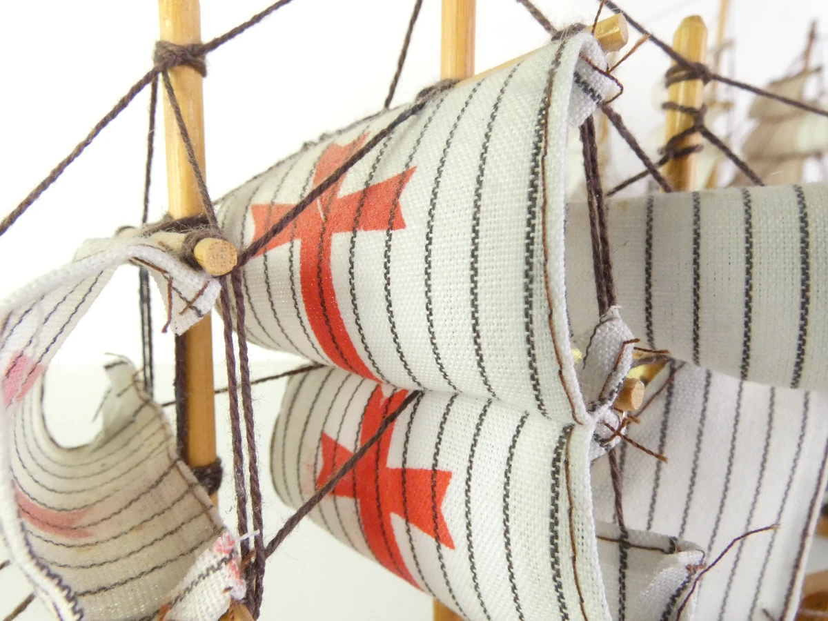 Set van 7 decoratieve houten modelzeilschepen - foto 7