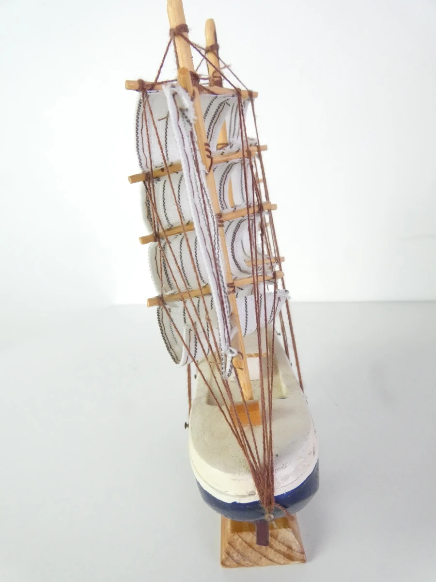 Set van 7 decoratieve houten modelzeilschepen - foto 20